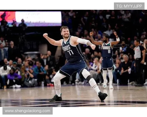 东契奇单节狂砍20分追平历史传奇成就并列第4位