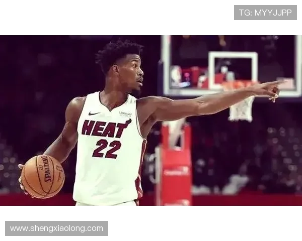 巴特勒在训练场展现统治力低调沉默却杀伤力十足