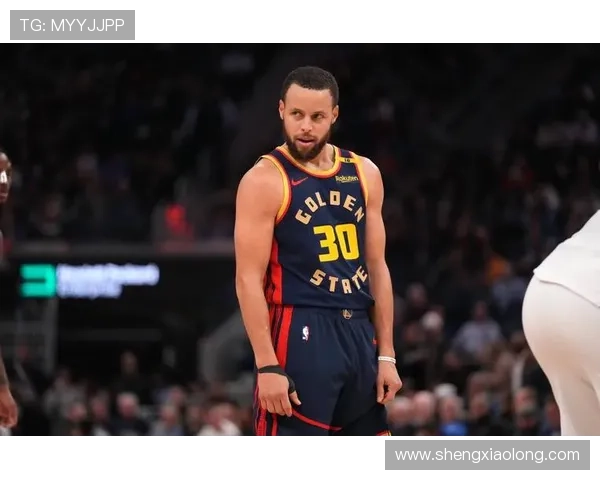 库里解读独特阵容背后的科尔战术理念球员们已习惯这种灵活打法 库里解读独特阵容背后的科尔战术理念球员们已习惯这种灵活打法